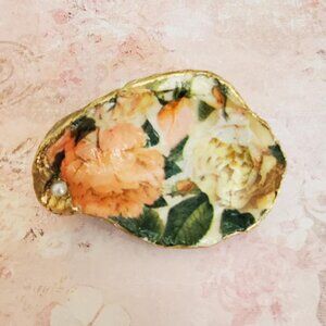 Decoupage Flora Oyster Shell